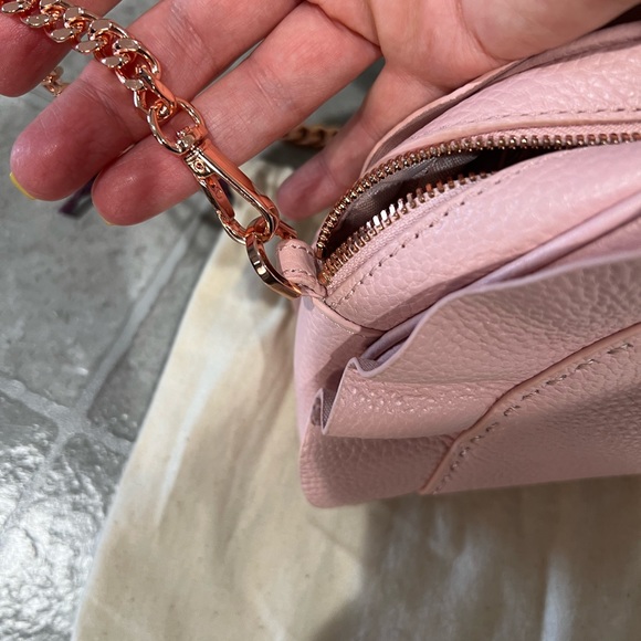 TED BAKER PINK BLUSH RUFFLE LEATHER CLUTCH HANDBAG WITH CHAIN SHOULDER STRAP - Picture 4 of 9